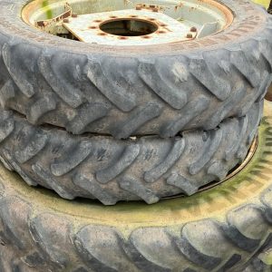 FULL SET OF ROW CROP WHEELS