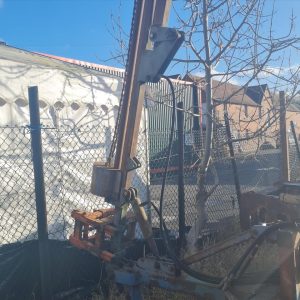 Parmiter  POST KNOCKER