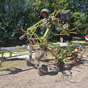 CLAAS  VOLTO 1300 T TEDDER