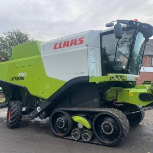 CLAAS  LEXION 750TT COMBINE