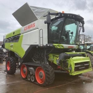 CLAAS  LEXION 8700TT