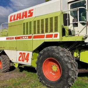 CLAAS  204 MEGA COMBINE