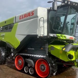 CLAAS LEXION 8700TT